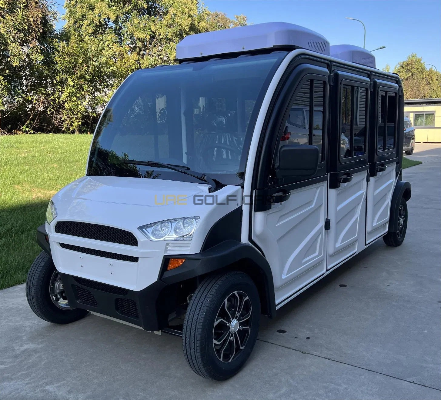 6 Seater Enclosed Electric Golf Cart with Air Conditioning and 60V Battery - Air Conditioned Golf Carts - 6 Seater - Close Up | UAE Golf Cart