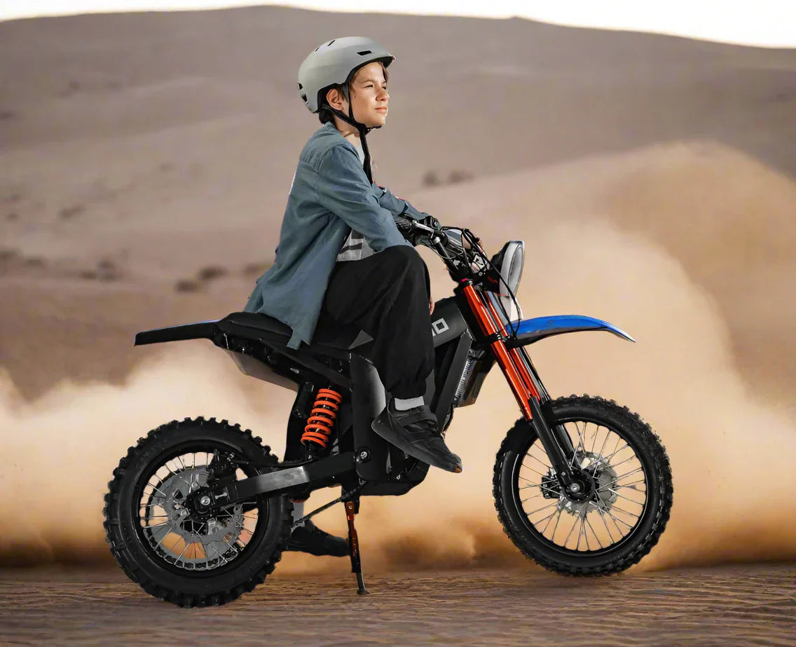 UAE Golf Cart 48V 1500W Electric Dirt Bike with 21Ah Battery, Hydraulic Suspension, 14" Front Tire, 12" Rear Tire, 45‑55 km/h Top Speed - View 4