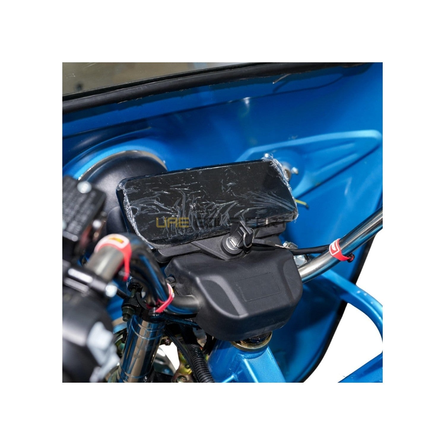 Electric Cargo Tricycle UAE Golf Cart 1.6M Closed Cabin 1500W 60V 550kg Off Road Tyres UAE - Cargo Bikes - Close Up | UAE Golf Cart
