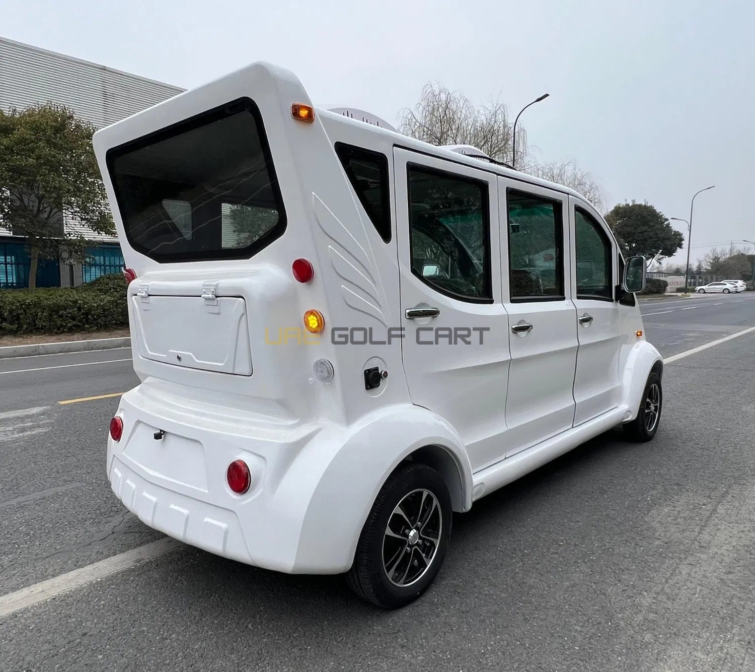 Enclosed 8 Seater Electric Golf Cart with Air Conditioning and Power Steering - Air Conditioned Golf Carts - 6 Seater - Close Up | UAE Golf Cart