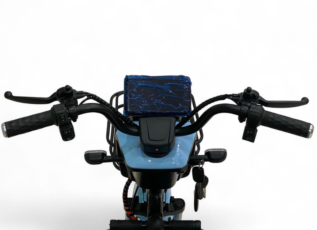 UAE Golf Cart 48V 4-Wheel Electric Scooter with Sliding Seats for 3 Passengers, 600W Motor, 30km Range - View 12