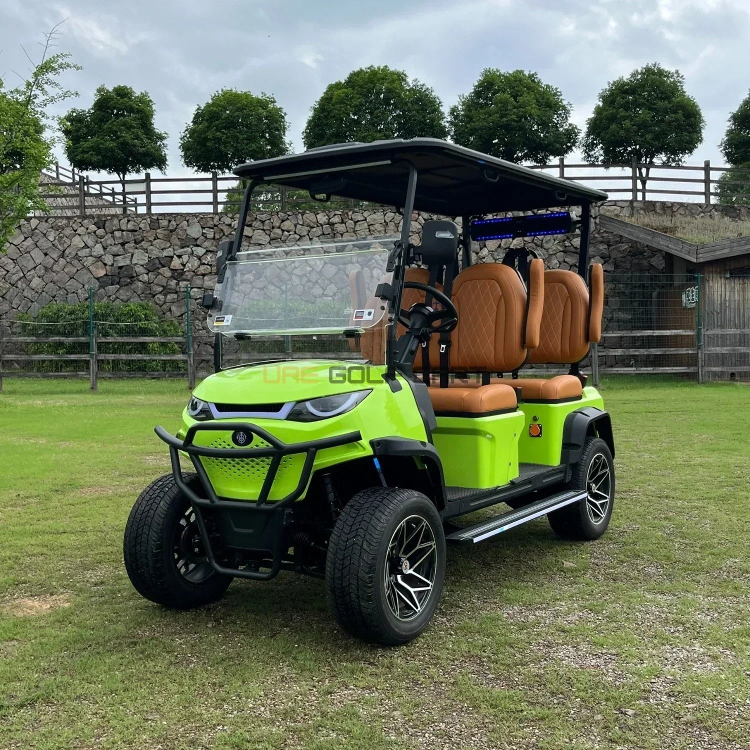 4 Seater Off Road Electric Golf Cart with Lithium Battery Touchscreen and CarPlay - Normal Golf Carts - 4 Seater - Photo 8 | UAE Golf Cart