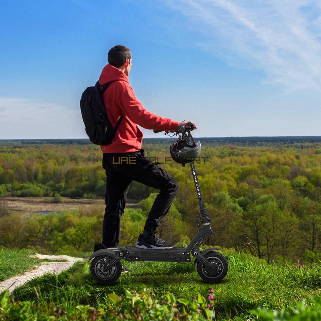 4000W 60V 30Ah Electric Scooter 80 km/h Top Speed 45-70 km Range Foldable 32 kg - Foldable Electric Scooters - Close Up | UAE Golf Cart