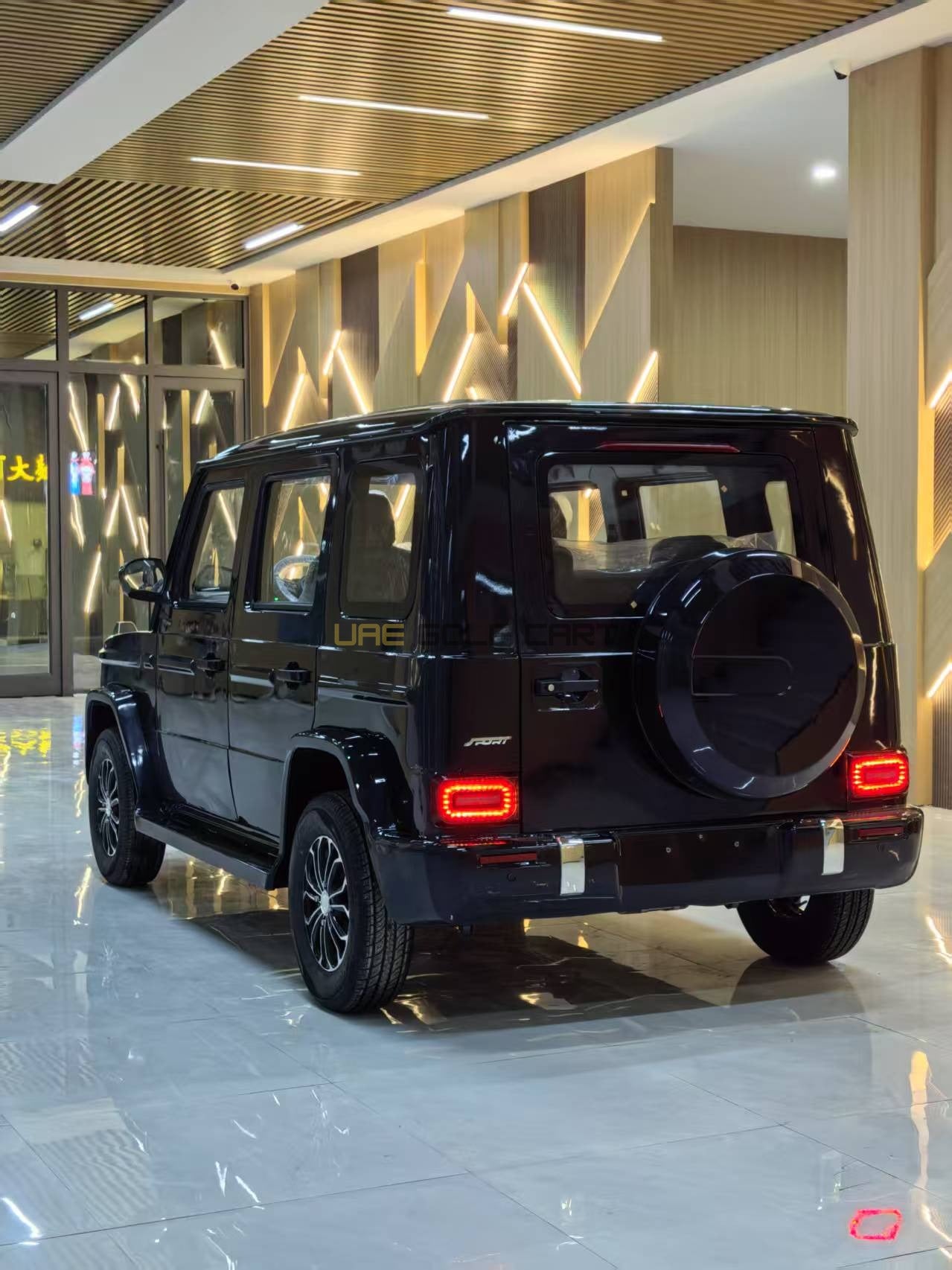 Classic 5 Seater Electric Golf Cart with Air Conditioning and LCD Display - Classic Golf Carts - 5 Seater - Photo 10 | UAE Golf Cart