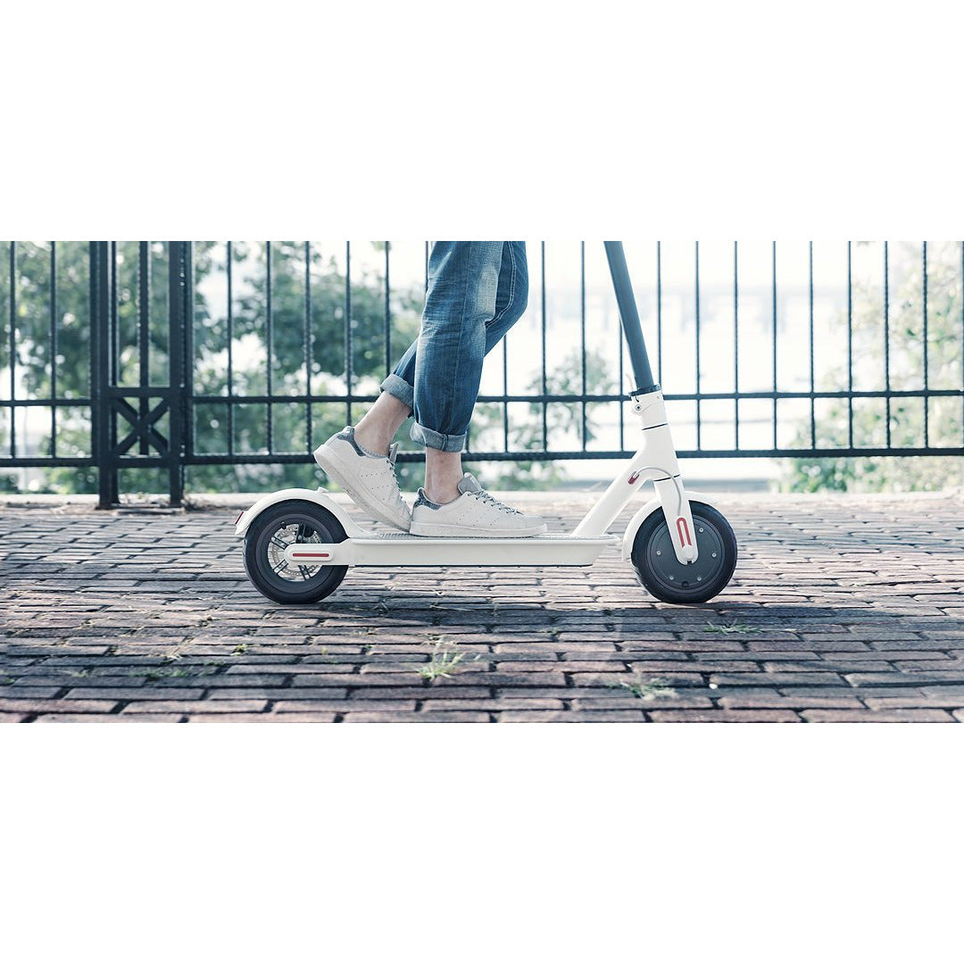 UAE Golf Cart 36V Foldable Electric Scooter 350W Motor 25km/h Max Speed 8.5" Tires 100kg Load IP54 - View 2