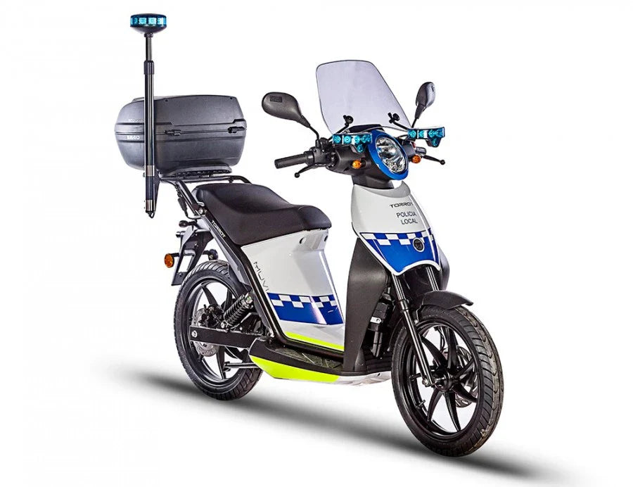 UAE Golf Cart 96kg Electric Scooter with Removable Lithium Battery for Private Estates - View 7