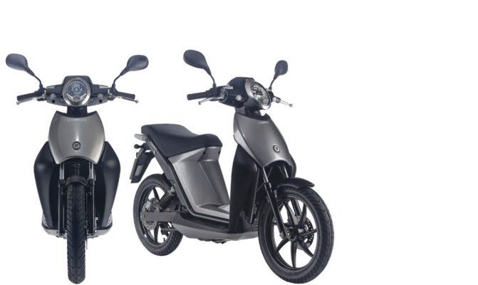 UAE Golf Cart MUVI-L3 Electric Scooter 70 km/h Speed 85 km Range 96 kg - View 3